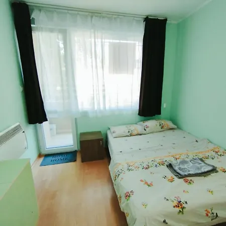 By The Sea Apartamento Varna